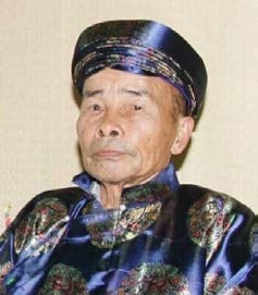 Hà Văn Lân Sinh năm 1937, hiện sống tại làng Liễu Cốc Hạ.
